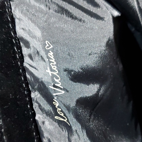 VICTORIAS SECRET BLACK LARGE VEGAN FAUX FUR TOTE BAG - Picture 3 of 10